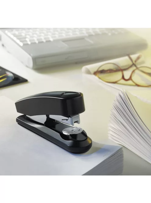 Tűzőgép B 4 FC, 50 lap FlatClinch, 24-26/6-8 SUPER, fekete