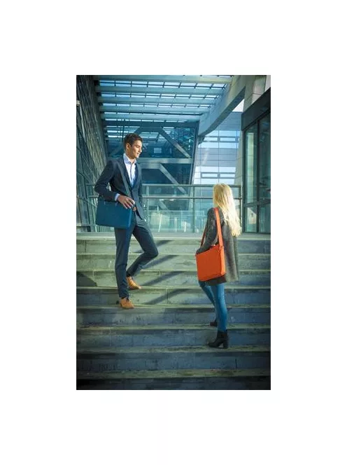 RIVACASE Notebook táska, 17,3" RIVACASE "Biscayne 8355", fekete