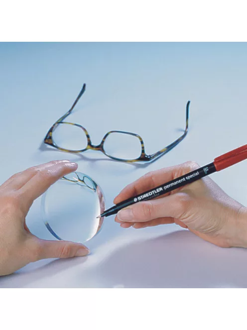 Staedtler Marker Staedtler Lumocolor permanent F piros speciális